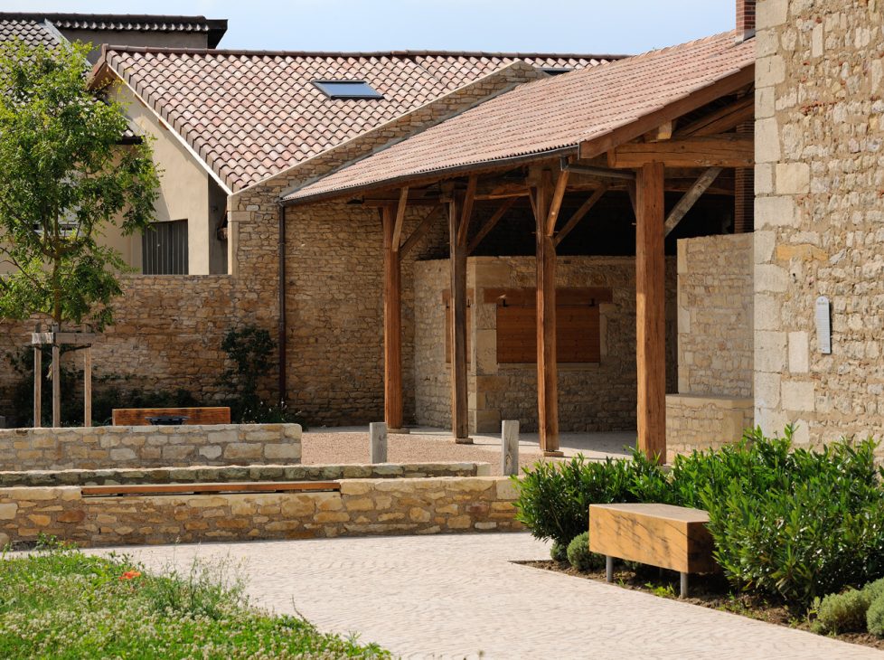 Aménagement du centre-bourg et construction d&rsquo;une halle et son four à pain