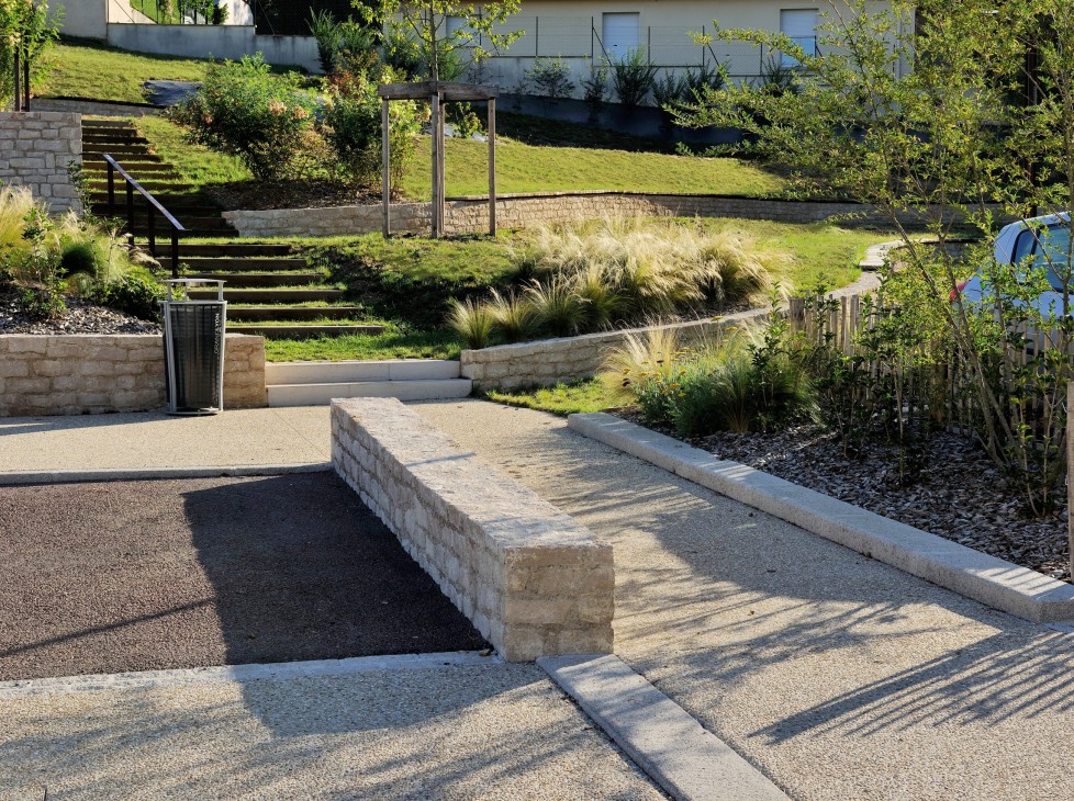 Aménagements de la place du Fortin et d’un théatre de verdure en site classé